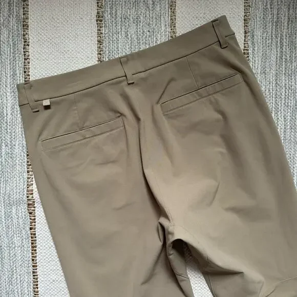 Lululemon Commission Tofino Sand Tan Khaki Chino Slim Leg Pants Men’s Size 32